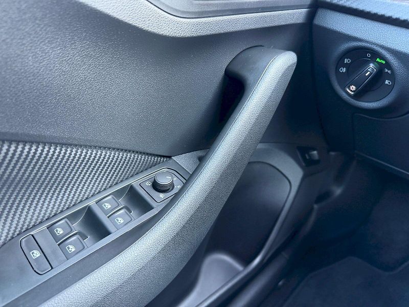 Škoda Scala (2025) 1.5 TSI 110kW DSG Monte Carlo - fotka 10 z 35