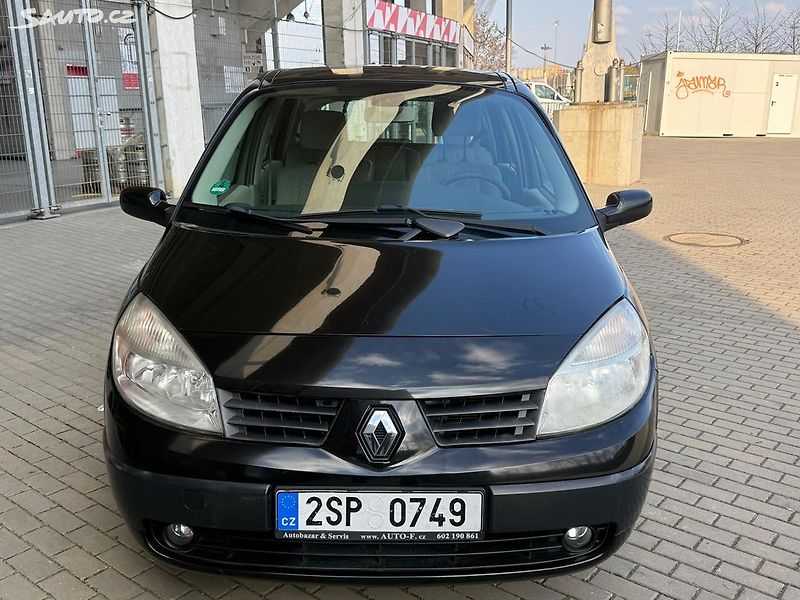 Renault Scénic (2006) 1.6i, 82kw L+Z kola - fotka 8 z 20
