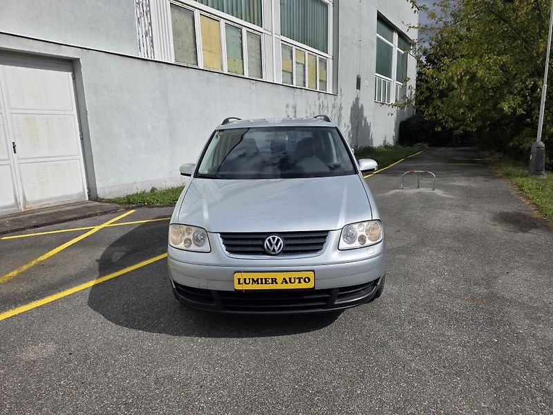 Volkswagen Touran (2006) 2.0i 80kw CNG Benzin  - fotka 1 z 19