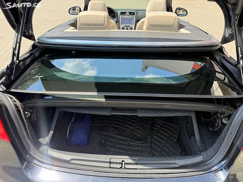 Volkswagen EOS (2007) 2.0TDI, 103kw - fotka 12 z 18