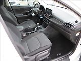 Hyundai i30 1,5 T-GDI mHEV Smart 117 kW - náhled 11