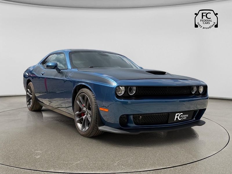 Dodge Challenger 5,7 L V8 HEMI - fotka 7 z 28