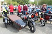 O letošní sraz majitelů aut a motorek do roku výroby 1990 byl i díky počasí velký zájem, cílem tradiční vyjížďky byla tentokrát Javořice, nejvyšší bod Vysočiny.