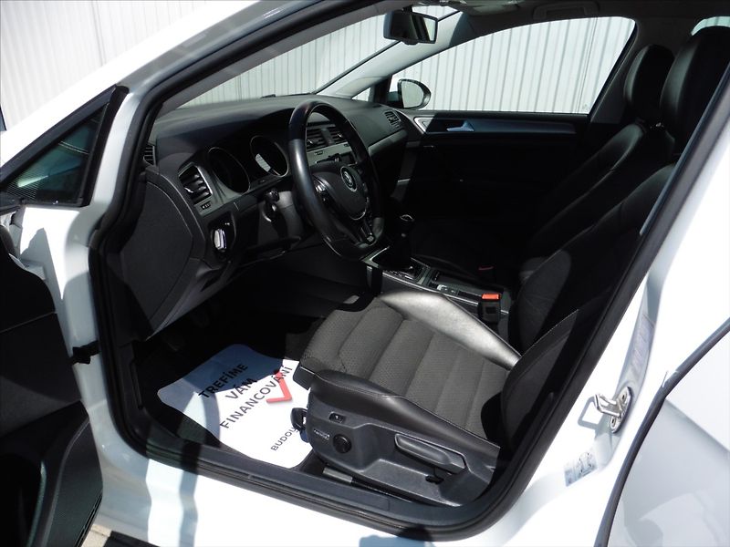 Volkswagen Golf 1,6 1,6 TDI Comfortline 4Mot - fotka 6 z 15