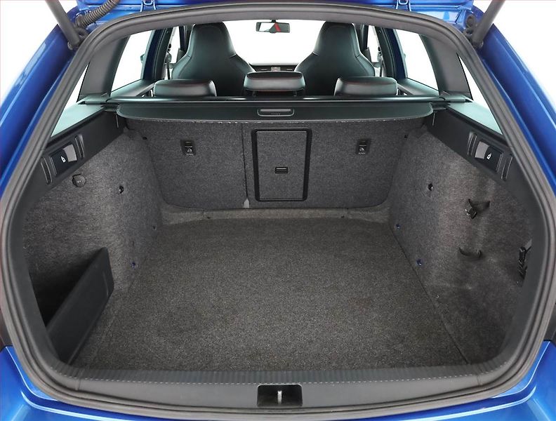Škoda Octavia (2014) RS 2.0 TDI, Automat, Xenony - fotka 17 z 18