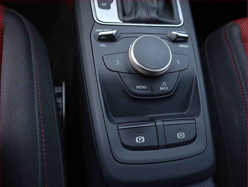 Audi Q2 (2017) 1.4 TFSI, Automat, Serv.kniha - fotka 19 z 23