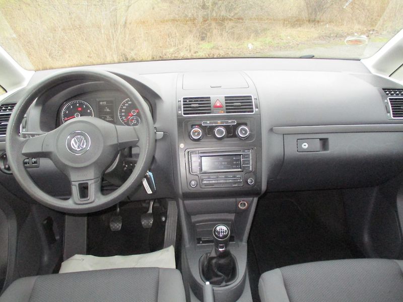 Volkswagen Touran 1.2TSi 77kW TL*L+Z PNEU*VÝHŘEV - fotka 15 z 39