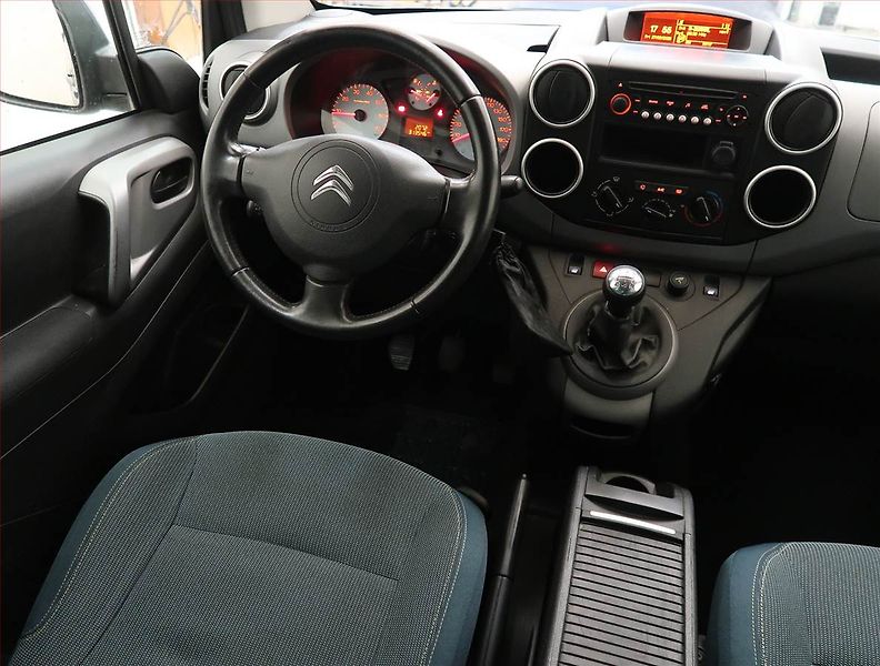 Citroën Berlingo (2017) Feel 1.6 BlueHDi, 5Míst, ČR - fotka 7 z 12