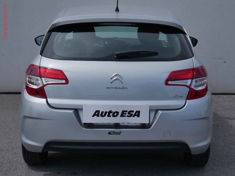 Citroën C4 (2012) 1.4i, 2.maj,ČR, AC - fotka 5 z 18