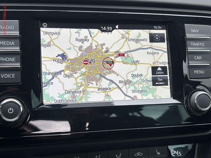 Škoda Octavia (2015) 2.0 TDi, Ambition, +kola - fotka 16 z 17