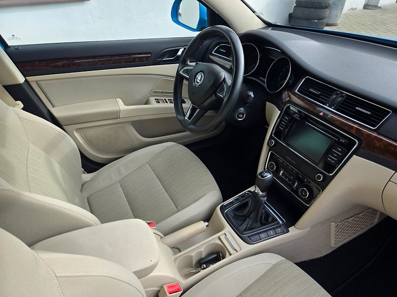 Škoda Superb (2014) 2.0 TDI TOP Výbava,Rozvody, - fotka 22 z 26