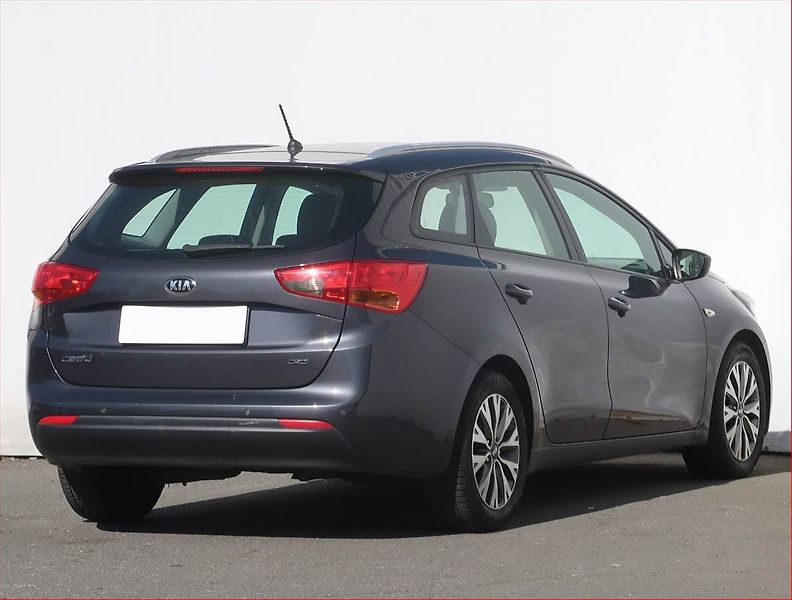Kia Ceed (2018) 1.6 CRDi, Tempomat - fotka 5 z 17