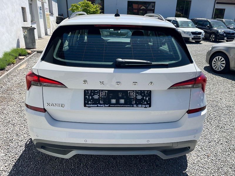 Škoda Kamiq (2023) 1.0 TSI - fotka 5 z 16