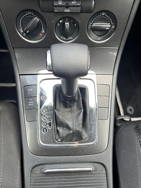 Volkswagen Passat Variant 2.0TDi 125kw DSG ALU - fotka 20 z 41