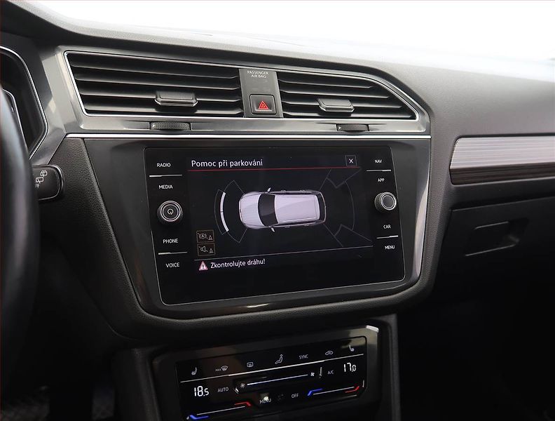 Volkswagen Tiguan Allspace (2023) Elegance 2.0 TDI - fotka 21 z 28