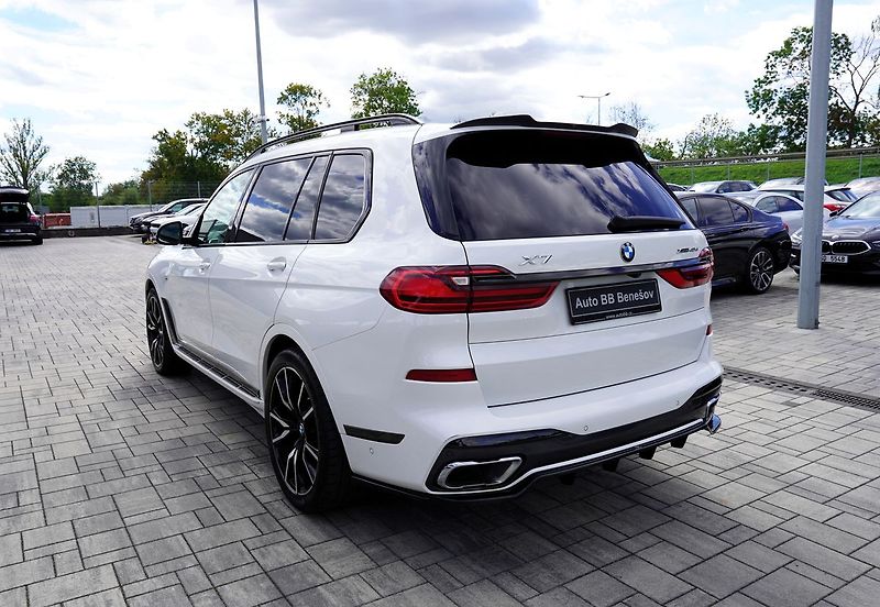BMW X7 40d xDrive/Mpaket/AT9/22/340PS - fotka 4 z 50