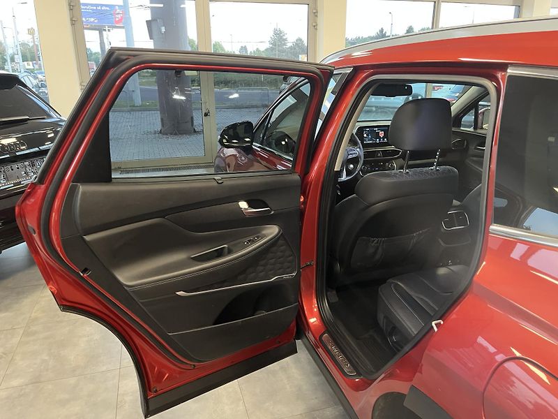 Hyundai Santa Fe (2021) 2,2CRDI REZERVACE - fotka 14 z 30