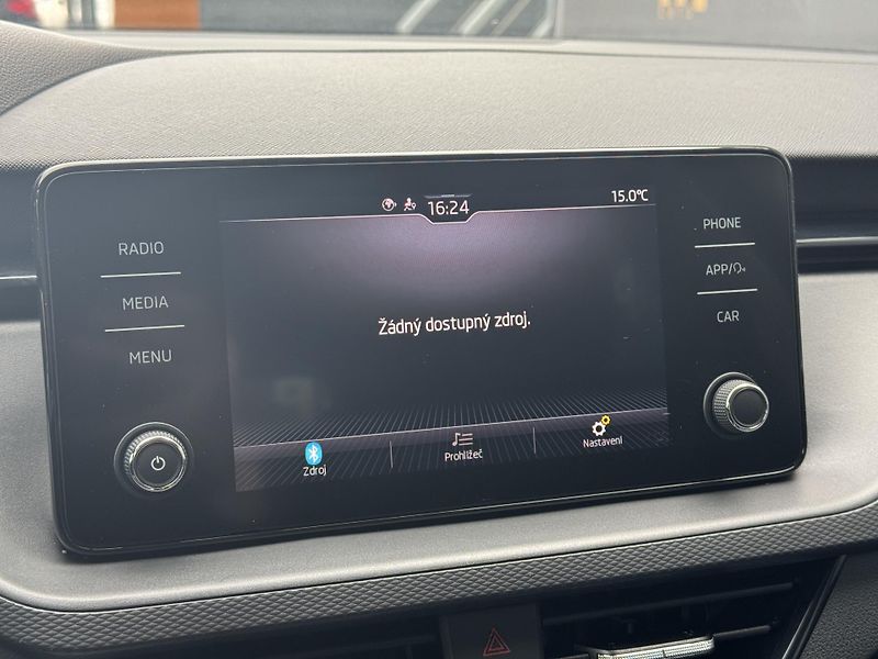 Škoda Kamiq (2021) 1.0TSi DSG Style, Kamera, ACC  - fotka 34 z 43