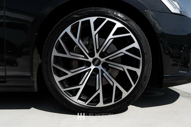Audi A8 (2020) A8 L 50 TDI quattro 210kW - fotka 13 z 40