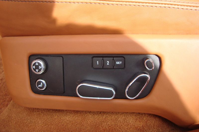 Bentley Continental Flying Spur (2013) SPEED 6.0 W12 - fotka 19 z 49