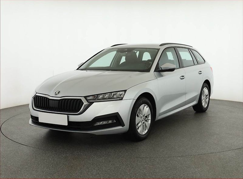 Škoda Octavia (2023) Ambition 2.0 TDI, ČR,1.maj - fotka 2 z 17