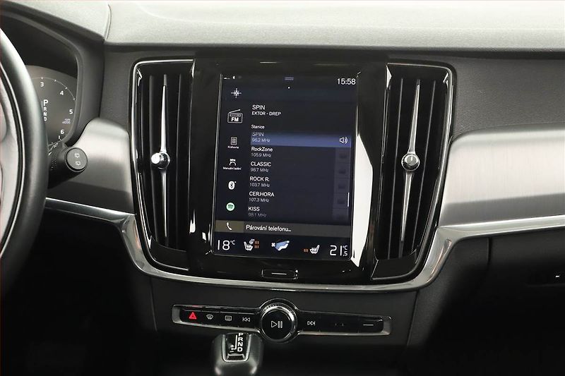Volvo V90 (2018) D3, Automat, Serv.kniha, Kůže - fotka 11 z 20