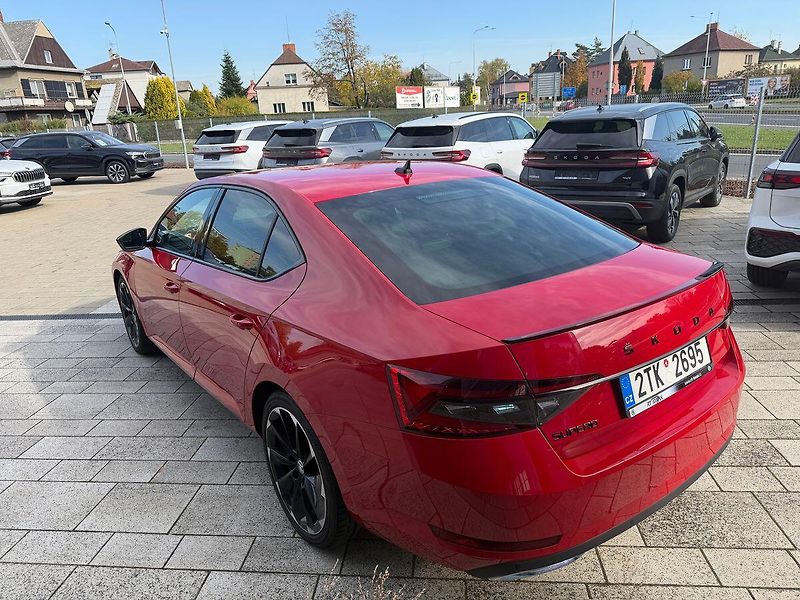 Škoda Superb Sportline  2,0TSI 140kW DSG - fotka 3 z 21