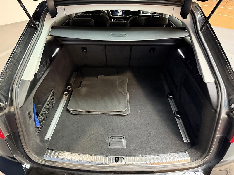 Audi A6 2.0 40 TDI quattro S tronic Sp - fotka 12 z 14