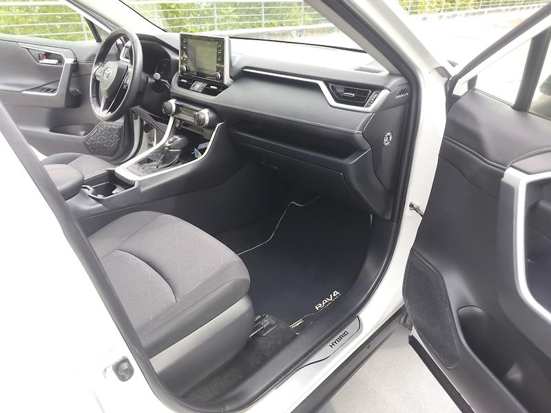 Toyota RAV4 2.5 Hybrid BUSINESS, navigace - fotka 17 z 24
