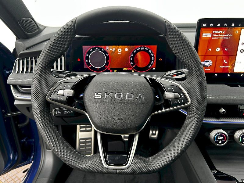 Škoda Superb (2025) 2.0 TSI 150kW DSG Sportline - fotka 7 z 35