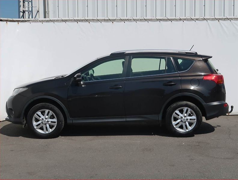 Toyota RAV4 (2014) 2.0 D-4D, Serv.kniha, Tempomat - fotka 3 z 19