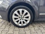 Škoda Superb (2009) 2.0 TDI Ambition - náhled 24