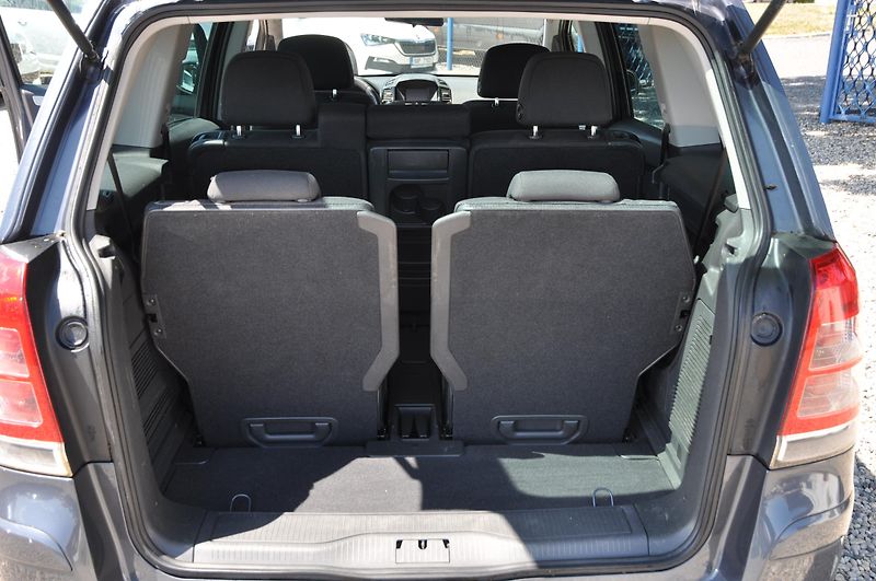 Opel Zafira 1.7CDTi 81kW 7.míst - fotka 7 z 18