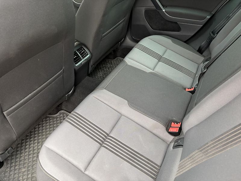 Volkswagen Golf 1.4 TSI 110kW ALLSTAR - fotka 11 z 23