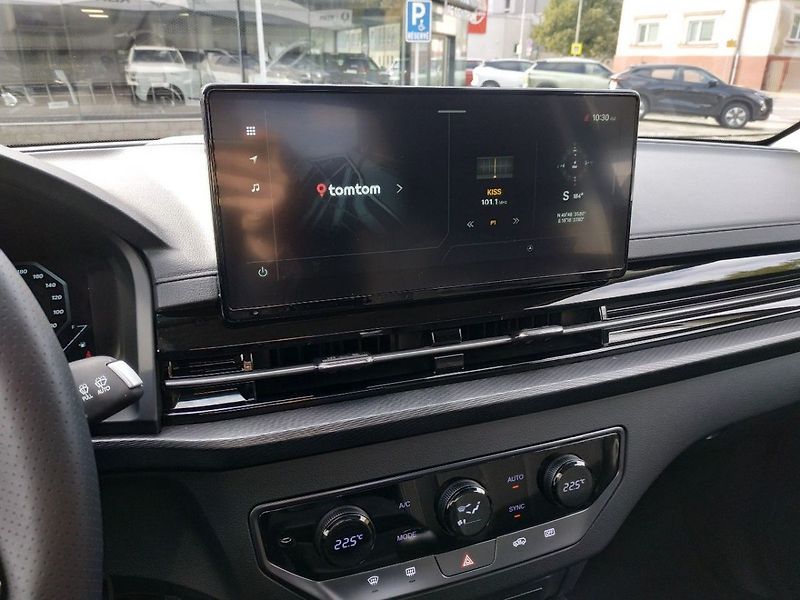 KGM Musso Grand 2.2XDI, STYLE+ 4WD, MT, SKLADE - fotka 19 z 26