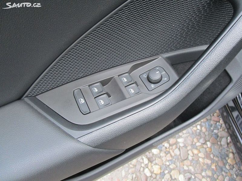 Škoda Octavia 1,0TSI-81KW-NOVÁ STK+OLEJ - fotka 31 z 34
