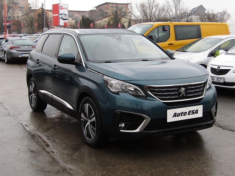 Peugeot 5008 (2019) 1.5 HDi, Allure, TZ, navi - fotka 1 z 21