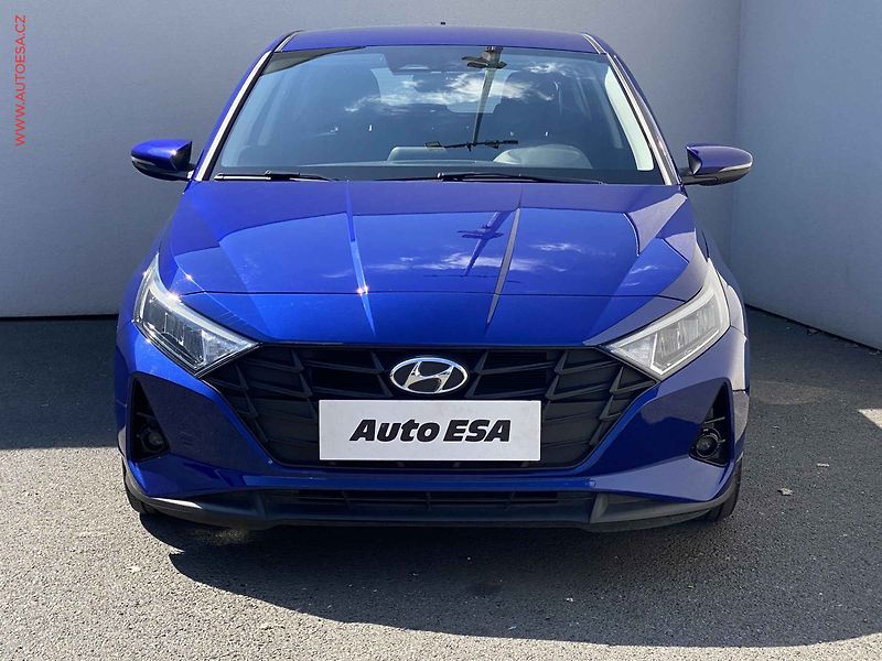 Hyundai i20 (2021) 1.2i, 1.maj,ČR, Smart, LED - fotka 2 z 17