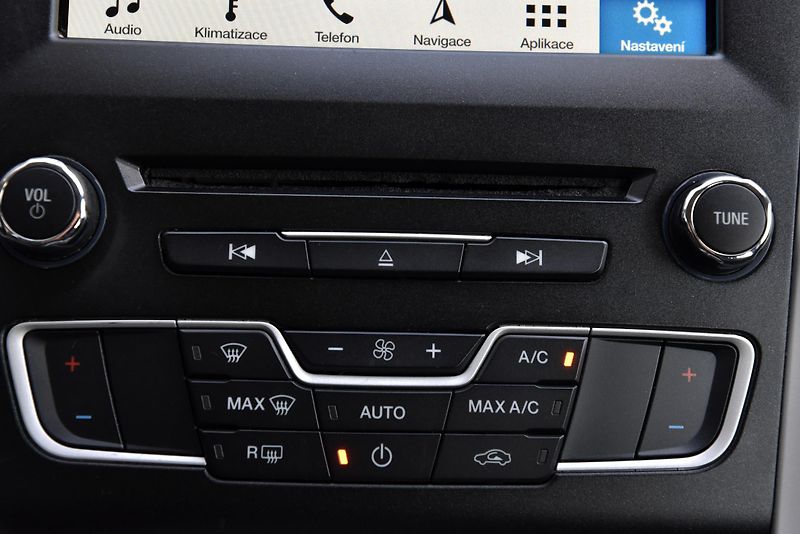 Ford Mondeo 2.0 TDCi 6st,NAV,KLIMA,TEMP,TZ - fotka 33 z 49