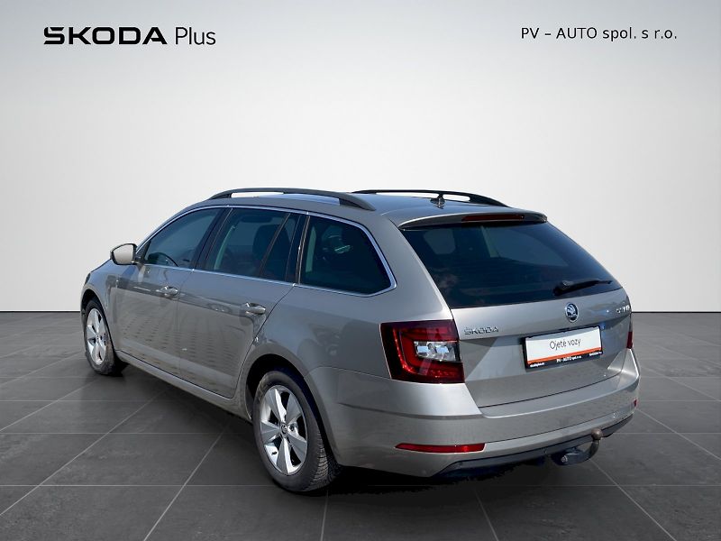 Škoda Octavia (2017) 1.4 TSI 110kW DSG Style Plus c - fotka 27 z 32