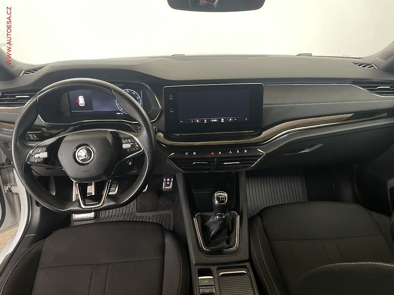 Škoda Octavia (2022) 1.5TSi, ČR, Style, LED, park - fotka 8 z 17