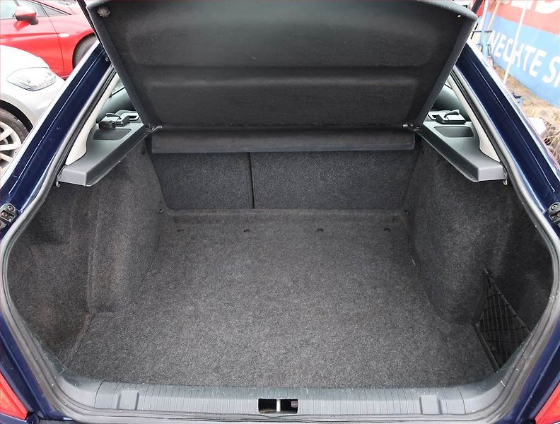 Škoda Octavia (2009) 1.6, LPG, nová STK, Tažné - fotka 13 z 17