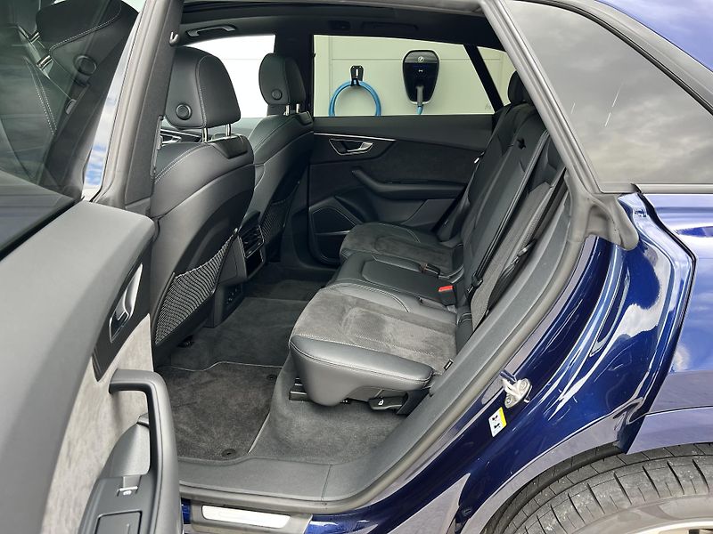 Audi Q8 55 TFSi QUATTRO S-LINE, TAŽNÉ - fotka 8 z 29