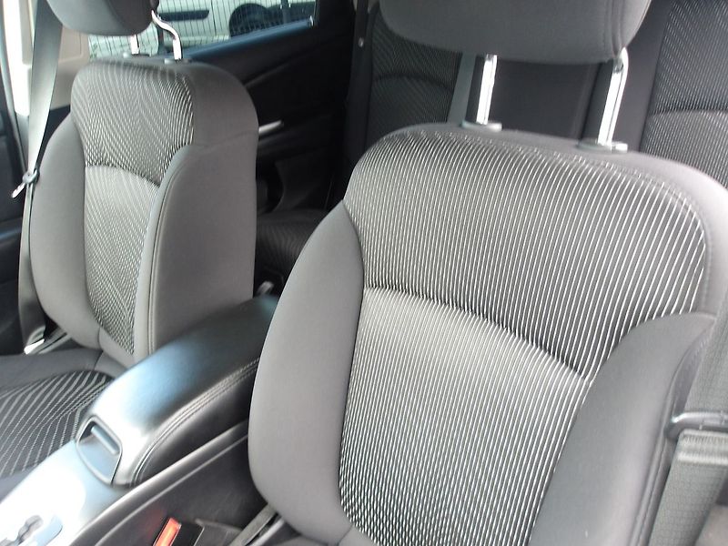 Fiat Freemont 2,4i LPG+BENZIN ! AUT ! 7 MÍST - fotka 17 z 33