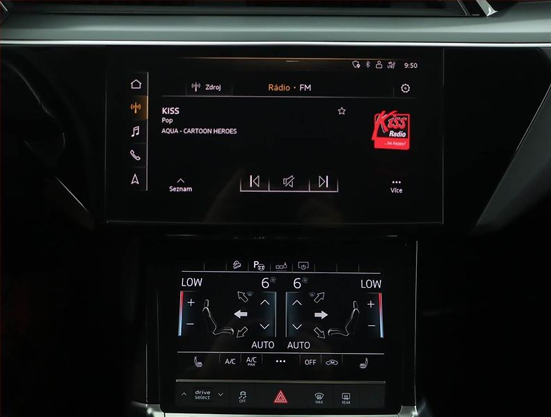 Audi e-tron (2020) 50 quattro, SoH 87% - fotka 12 z 19