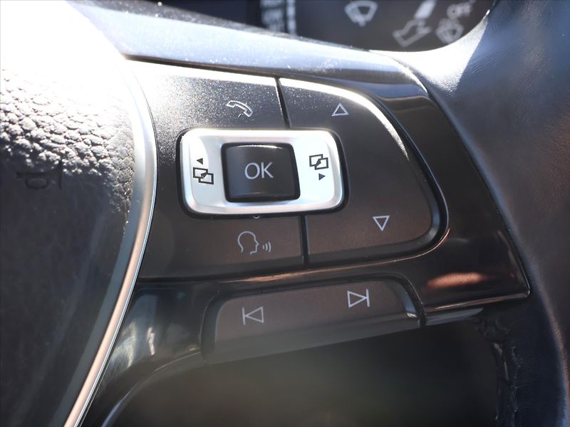 Volkswagen Passat 2.0 TDI 110kW Comfortline - fotka 16 z 33