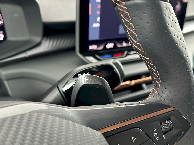 Cupra Terramar (2026) VZ 2.0 TSI 195kW 4x4 DSG - fotka 28 z 38