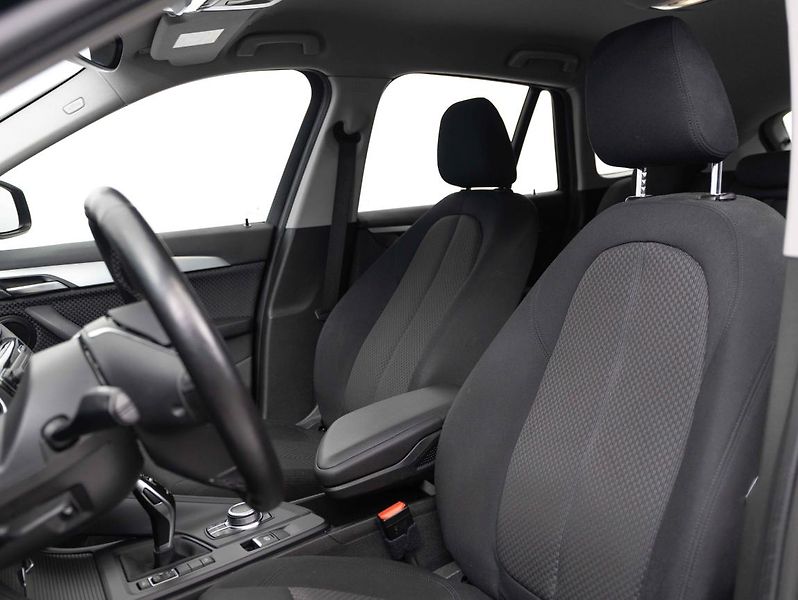BMW X1 20i xDrive - fotka 18 z 22