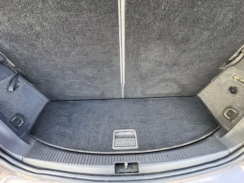 Volkswagen Touran (2015) *DSG* 1.6TDI/77kW *7.Míst *TZ  - fotka 35 z 41