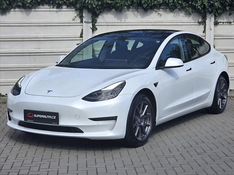 Tesla Model 3 0,0 LR 4x4 SOH 91% NEHAVAR. 1. - fotka 3 z 21